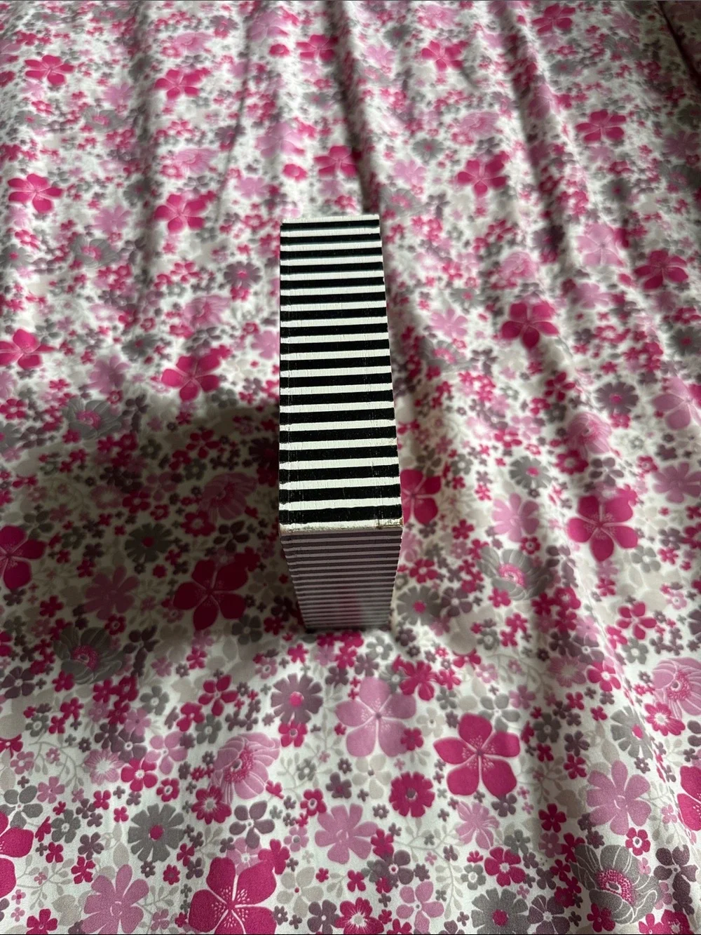 Inhale Confidence Exhale Doubt Motivational Wall Plaque - White and Black